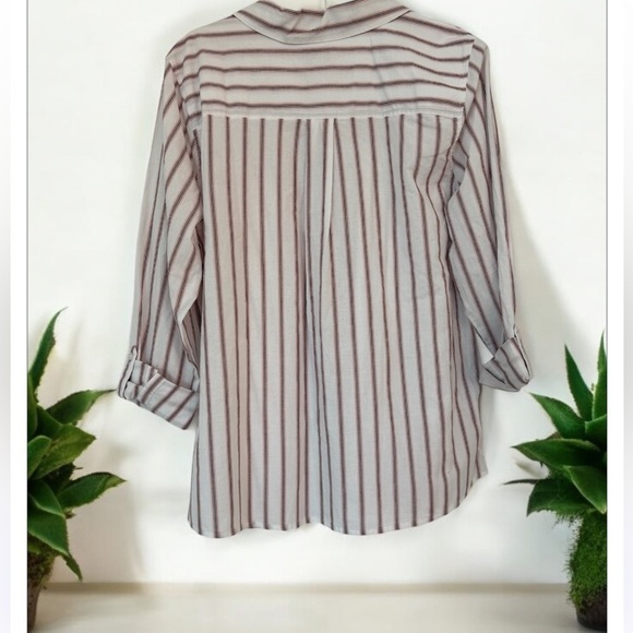 Croft & Borrow large womens button down shirt new - Picture 2 of 3